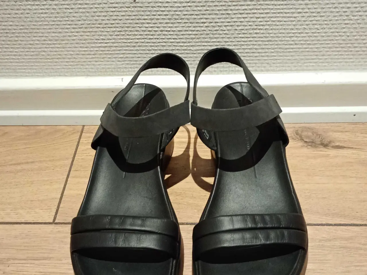 Billede 1 - Fine damesandaler, Ecco, str. 40.