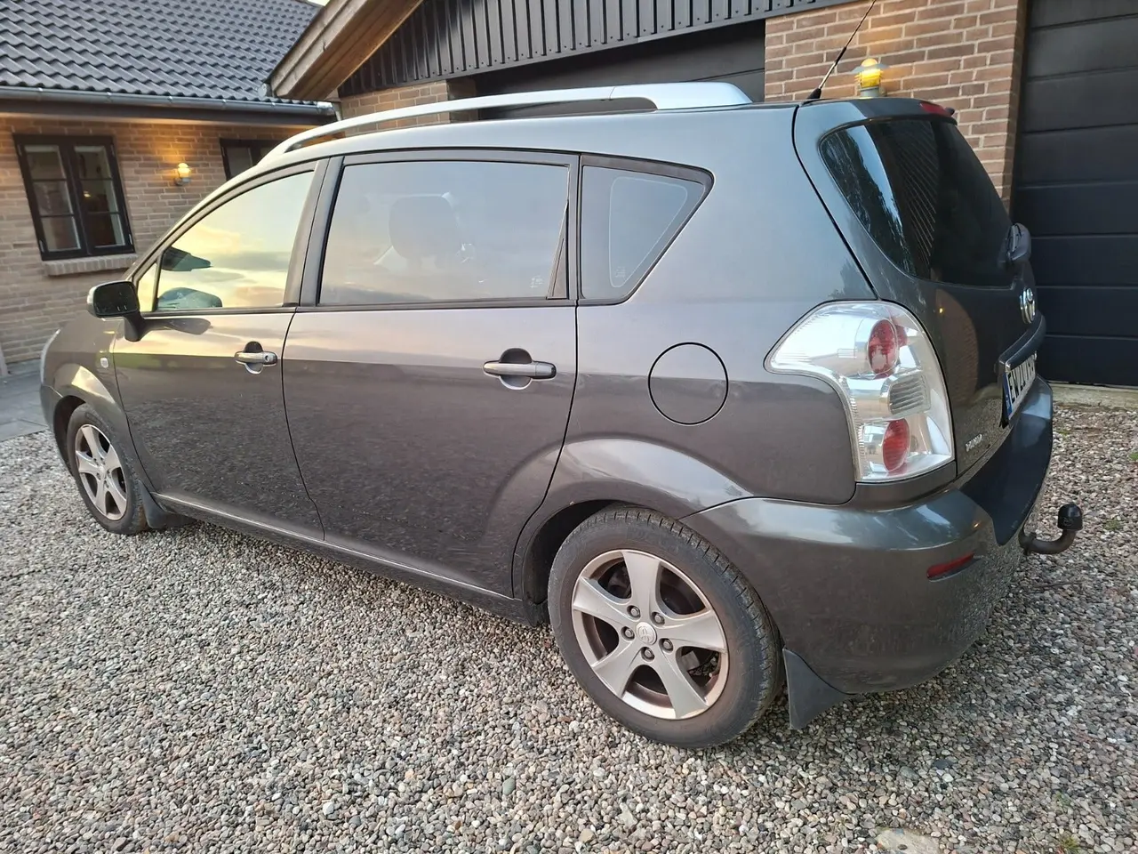 Billede 2 - Toyota Corolla Verso 2,2 D-4D 136 Sol 7prs