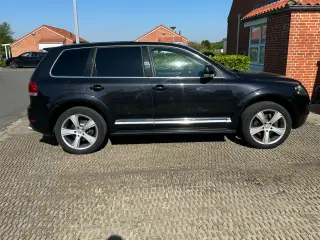 VW Touareg W12 6,0 L 450 HK