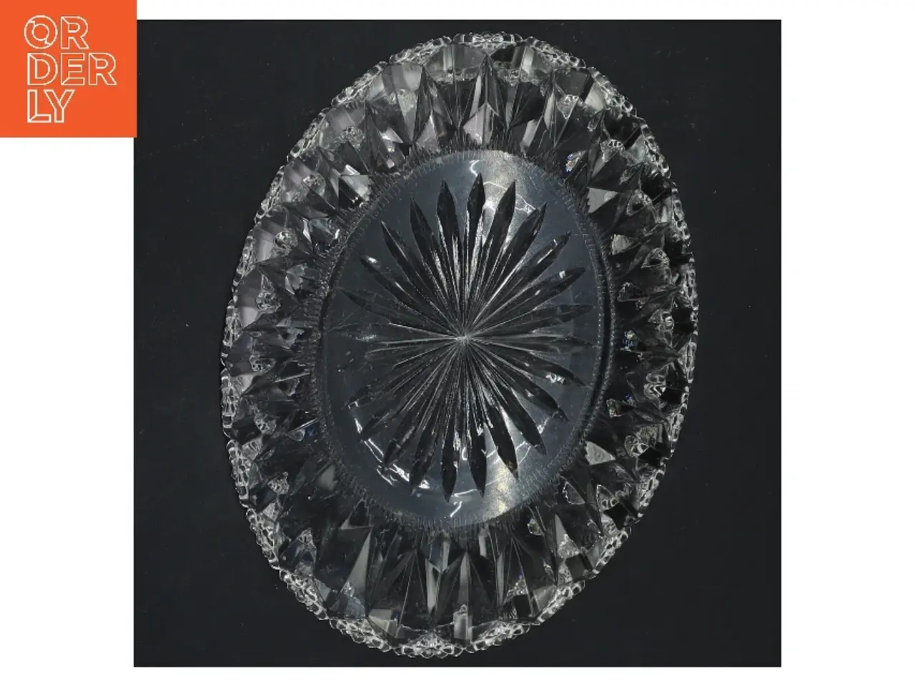 Billede 3 - Ovalt Glas fad med mønster (str. 19x14x5 cm)