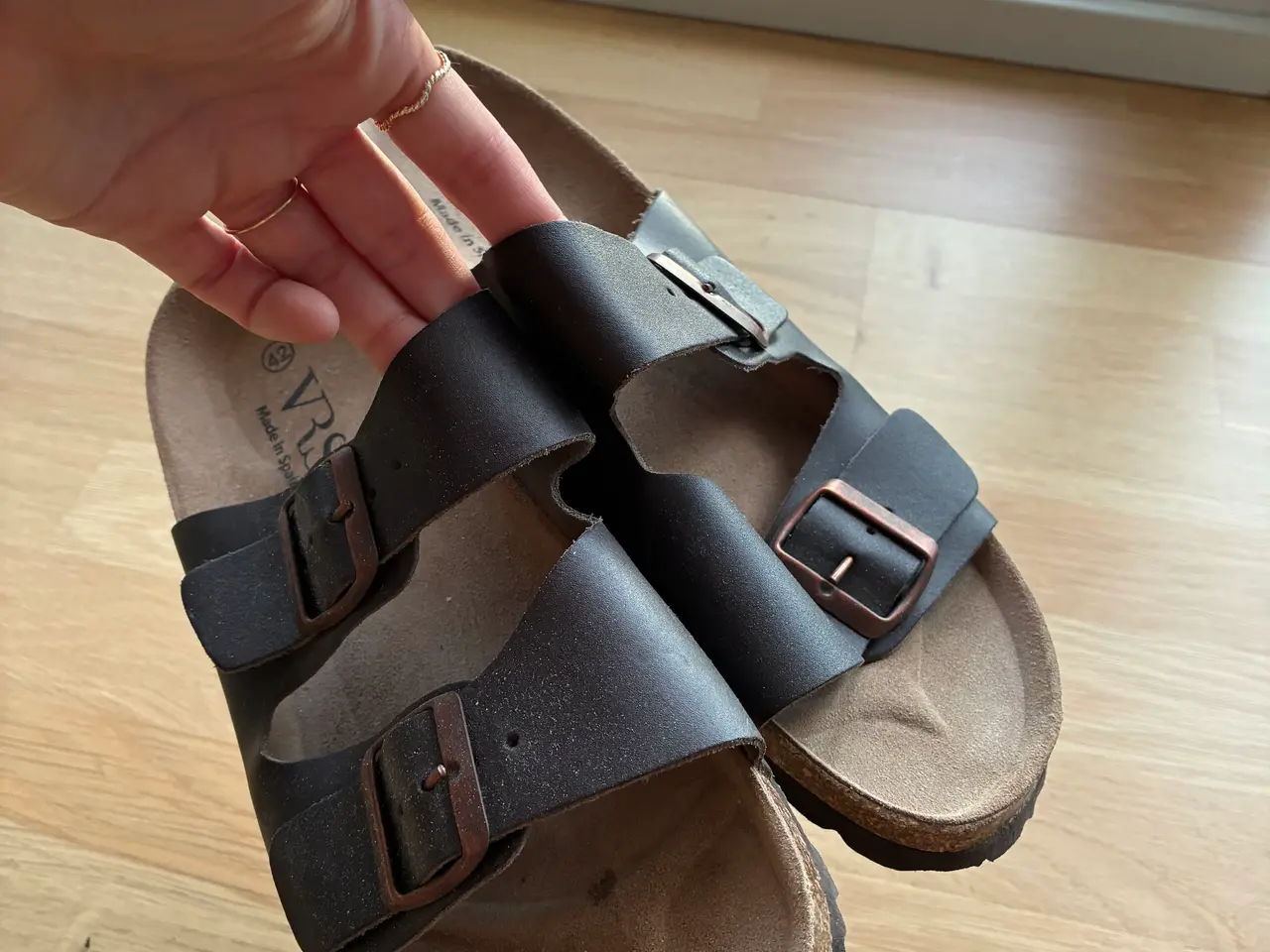 Billede 2 - Sandaler fra VRS (Føtex)