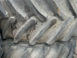 Continental 800/65R32