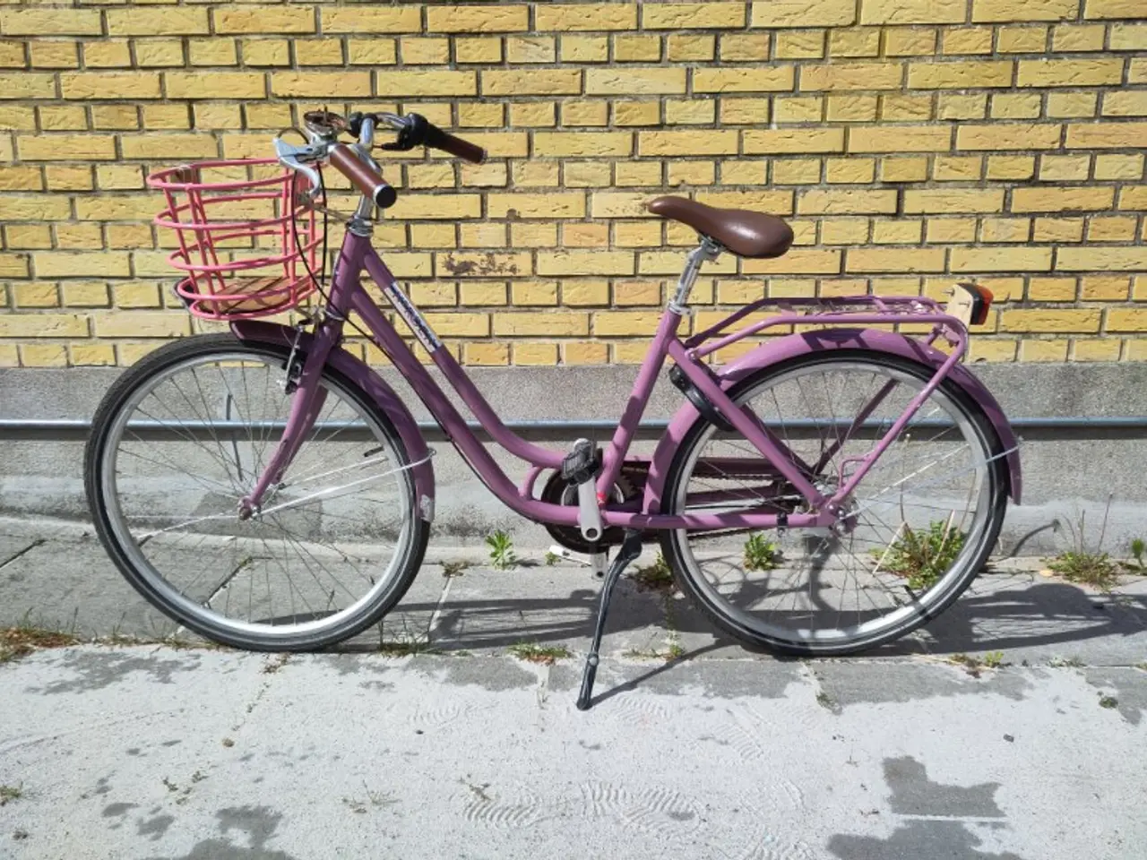 Billede 2 - Lilla pigecykel sælges