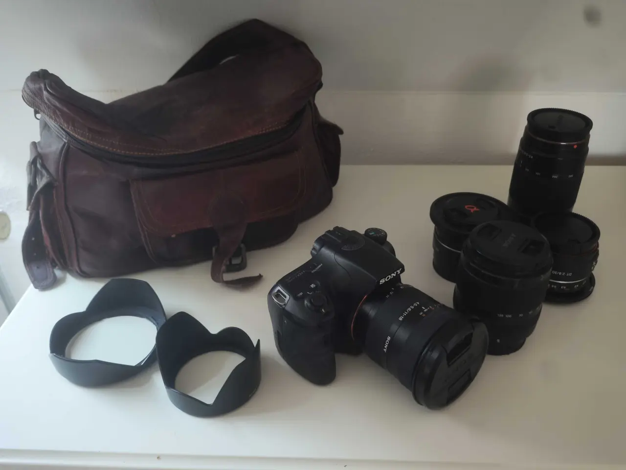 Billede 1 - Sony kamera med taske og objektiver