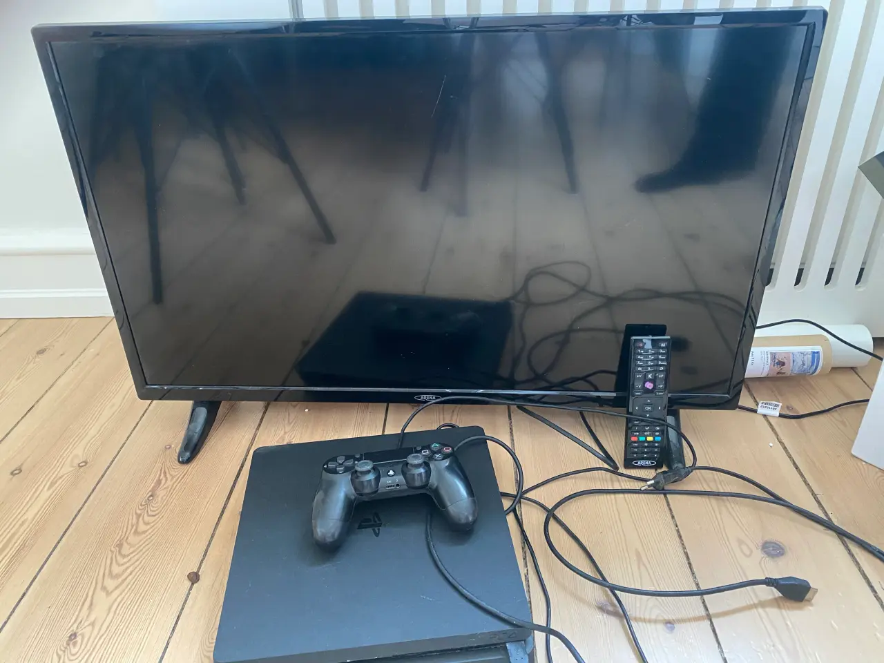 Billede 1 - Ps 4 med skærm