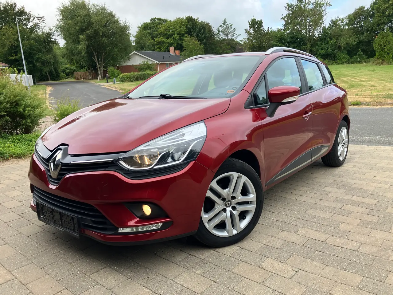 Billede 1 - Renault Clio 0,9 st.car km 108500