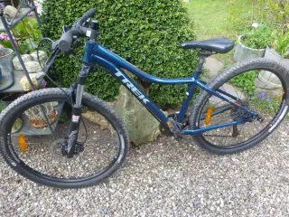 Trek Cali S - 27 Gear