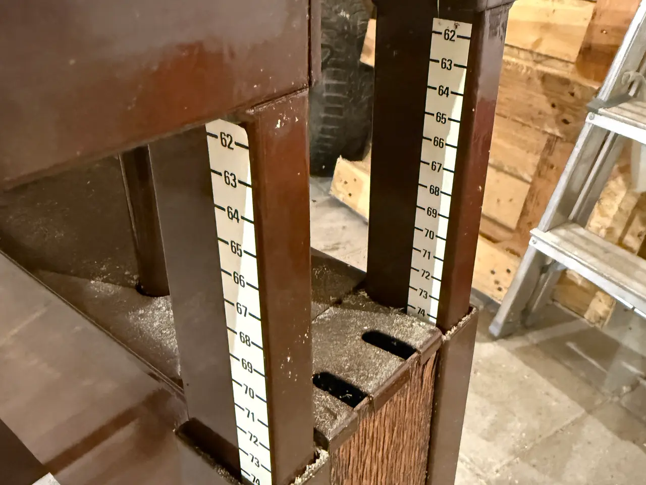 Billede 4 - Justerbart arbejdsbord med to plader i træ