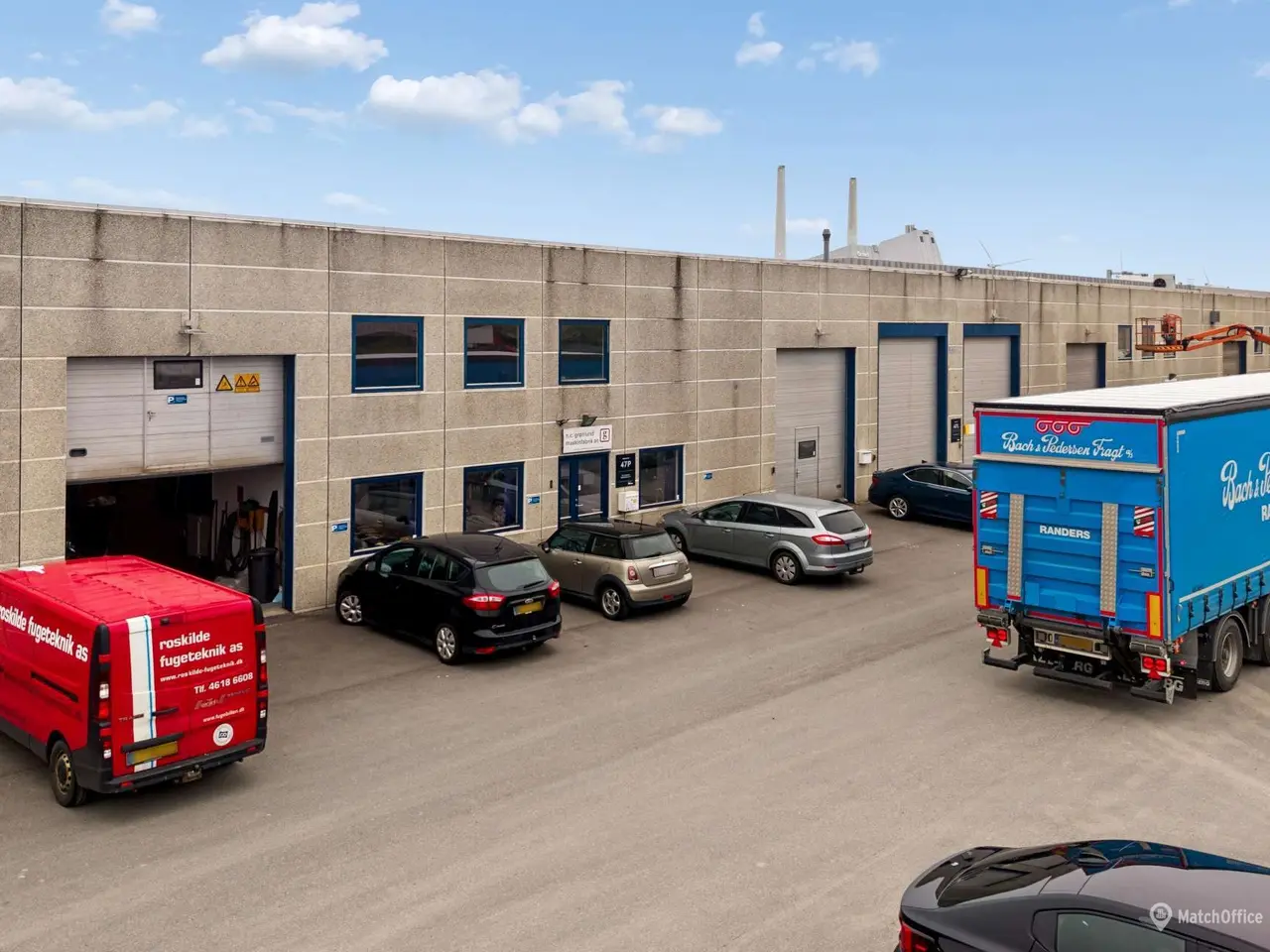 Billede 1 - 403m² højloftet lager på Avedøre Holme