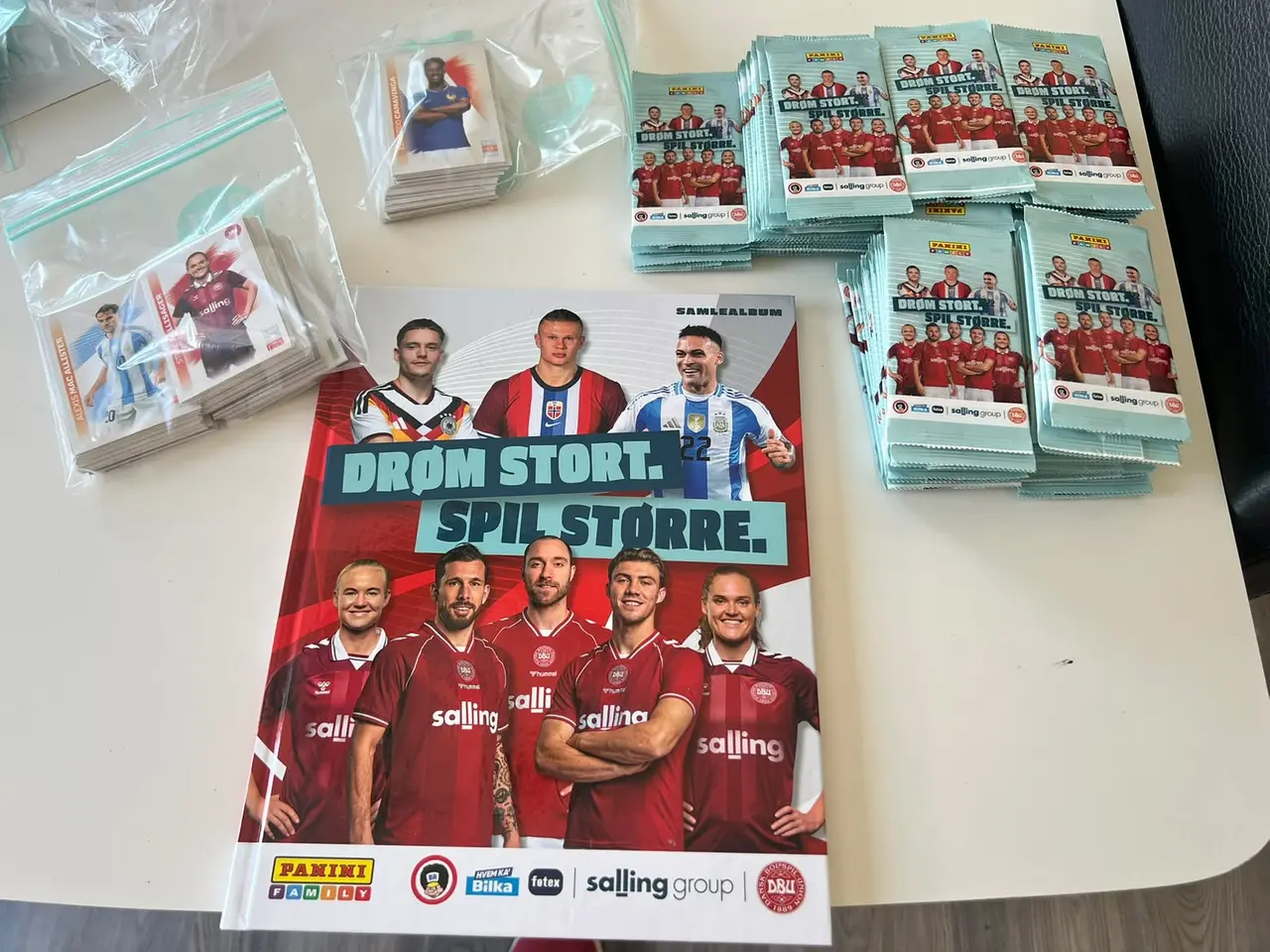 Billede 1 - Fodbold samlekort fra Salling Group.