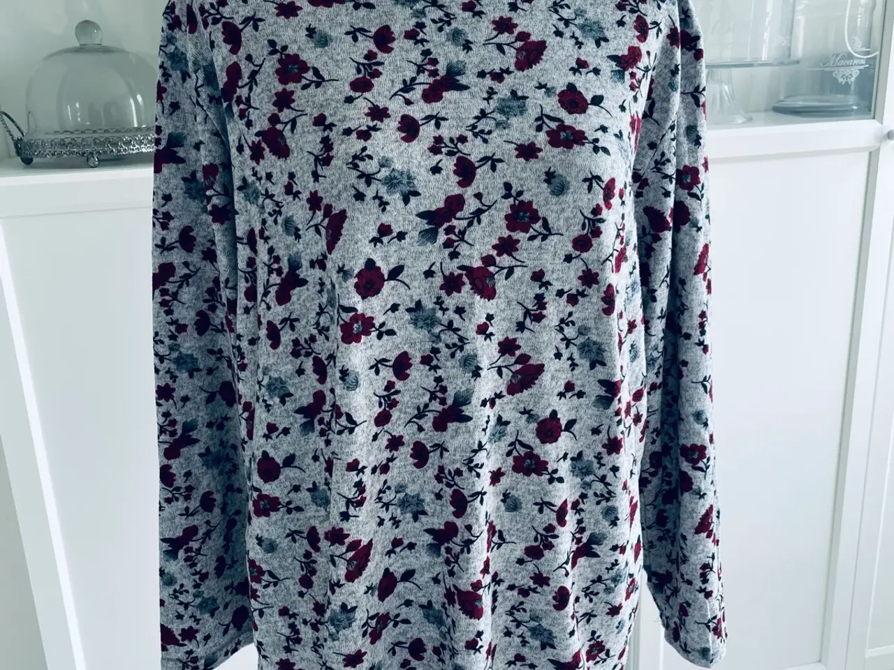 Billede 4 - Bluse i god stand