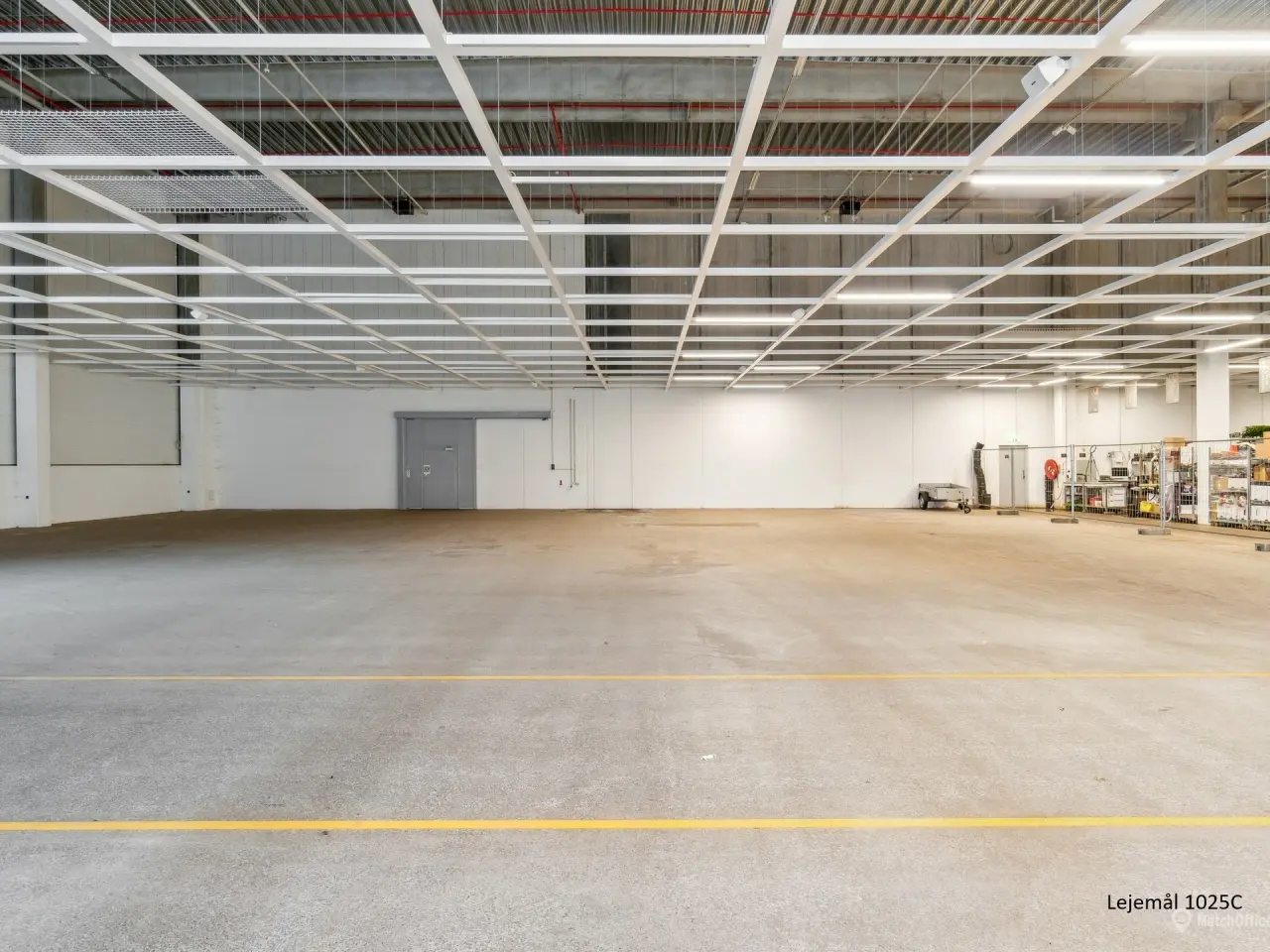 Billede 3 - Logistiklejemål med porte og ramper og en loftshøjde op til 10 meter