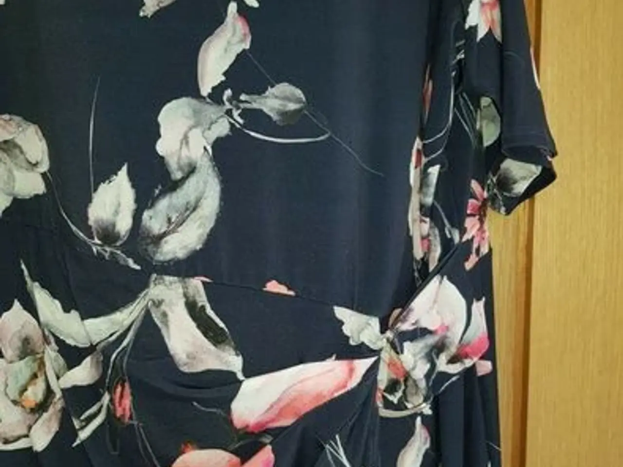 Billede 1 - kjole fra "Just Elegance" str. 46