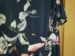 kjole fra "Just Elegance"   str. 46