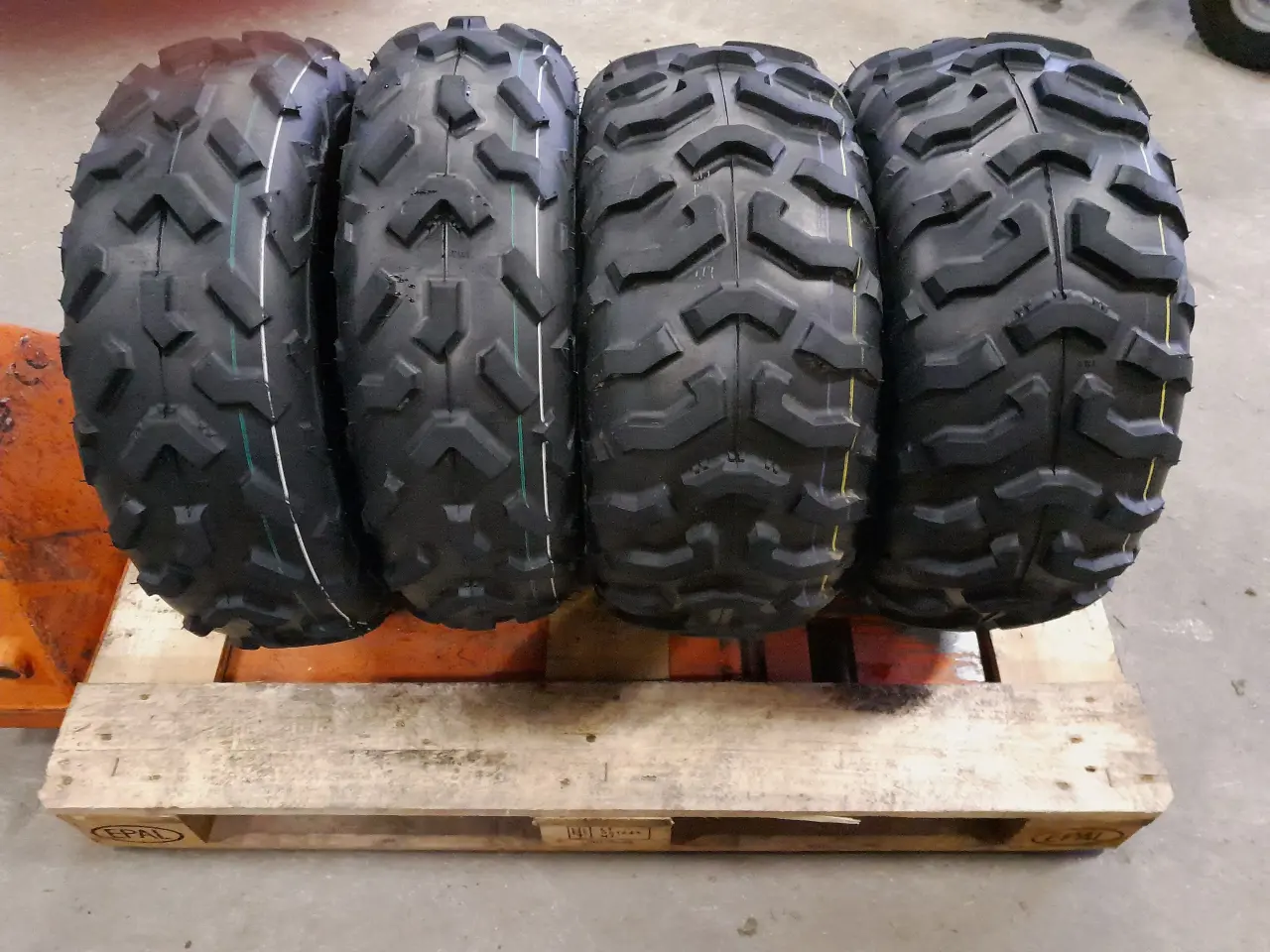 Billede 1 - Atv Dæk