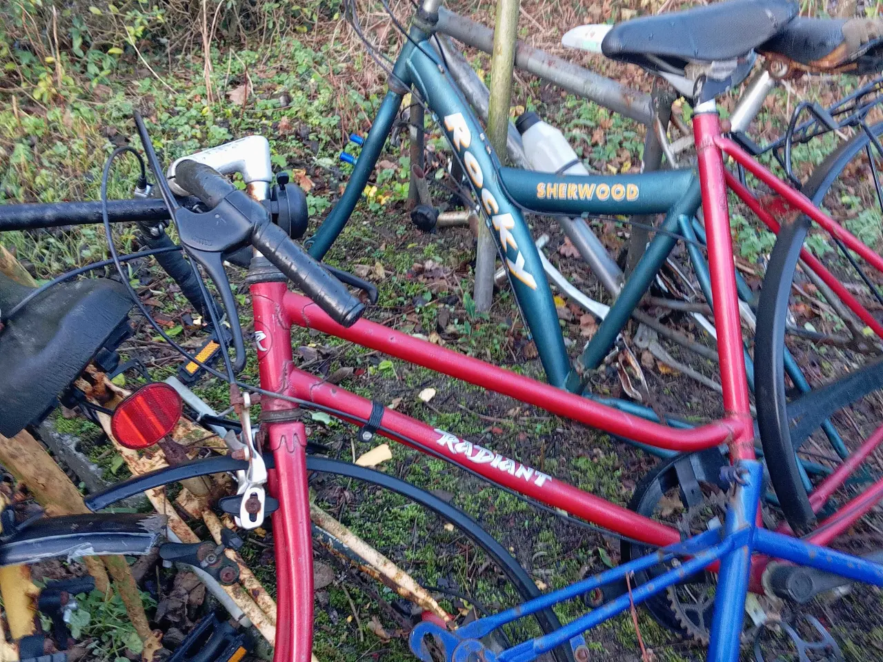 Billede 1 - Reservedelscykel sælges billigt til Reparation.