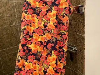 Lang blomstrede bluse str small