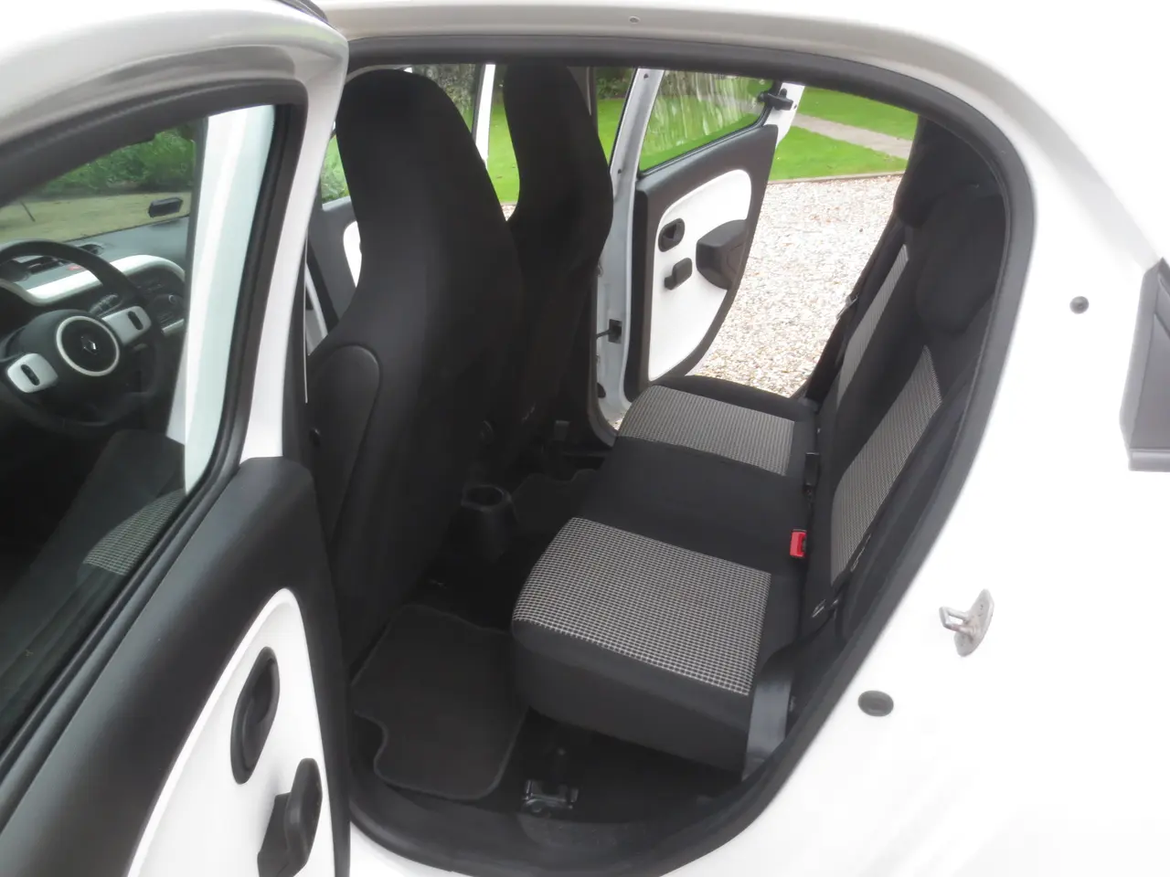 Billede 12 - Renault Twingo 1.0 i År 15. Nysynet. 