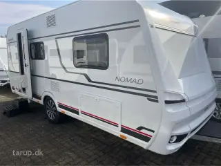 2026 - Dethleffs Nomad 490 EST Enkeltsenge m/udtræk, sidesidde-gruppe, myggenetsdør, 3-trins el-gulv-varme, 137 l. køleskab med fryser, 17 tommer alufælge, endebadeværelse