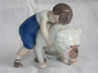 Dreng med buldog, figur fra B & G