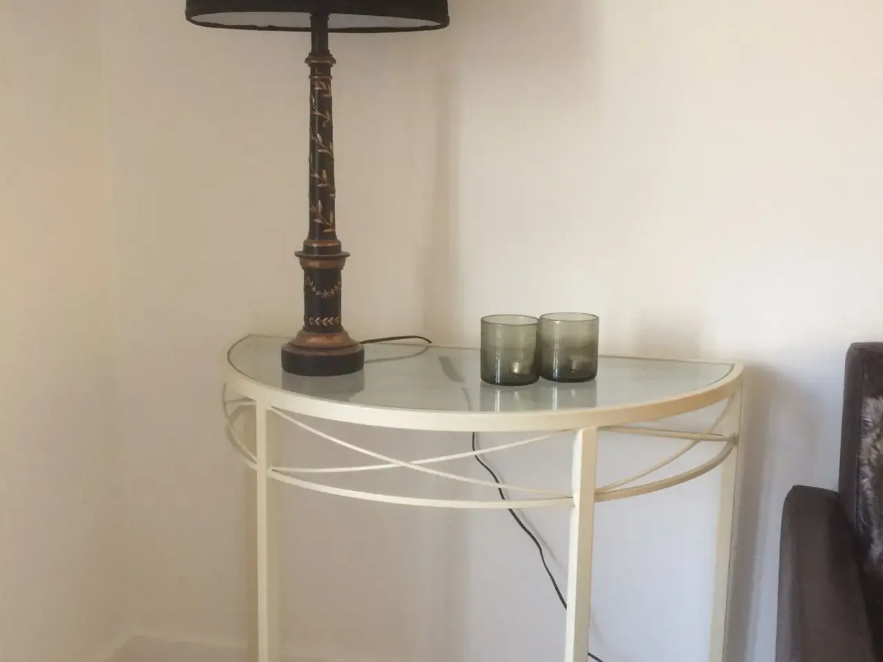 Billede 2 - Metal bord med hærdet glas