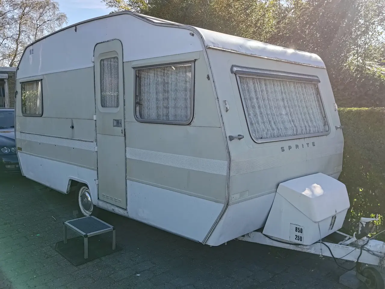 Billede 1 - Retro campingvogn med stemning og hygge
