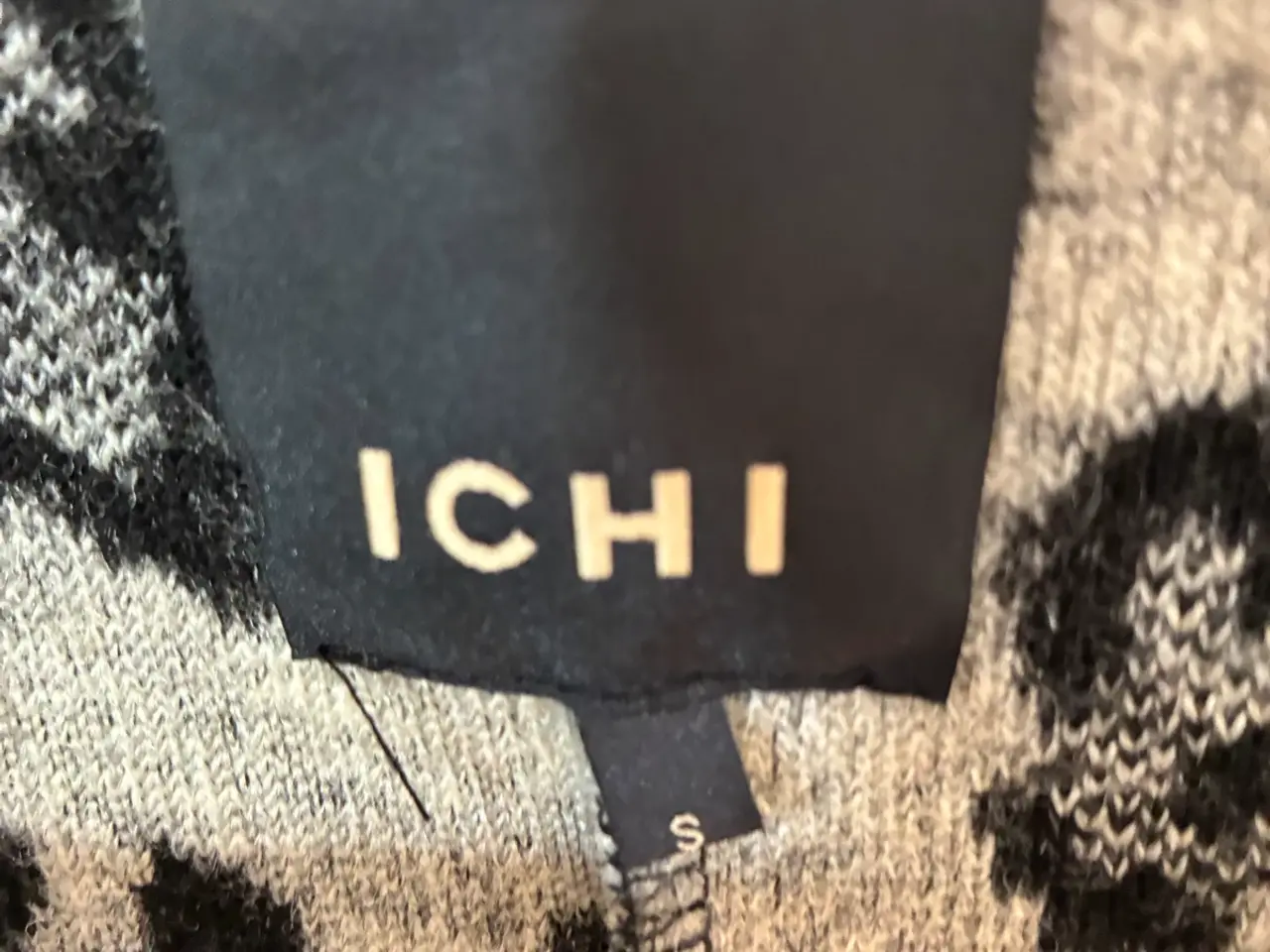 Billede 2 - Cardigan med dyreprint.