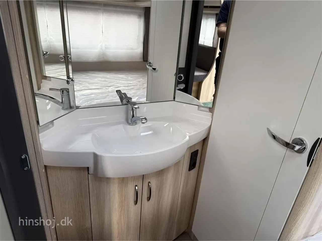 Billede 7 - 2026 - Hobby De Luxe 460 UFe Dejlig vogn med rundsidegruppe og franskseng fra Hinshøj Caravan A/S