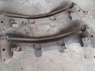 BMW E30 forbro med krængningsstabilisator