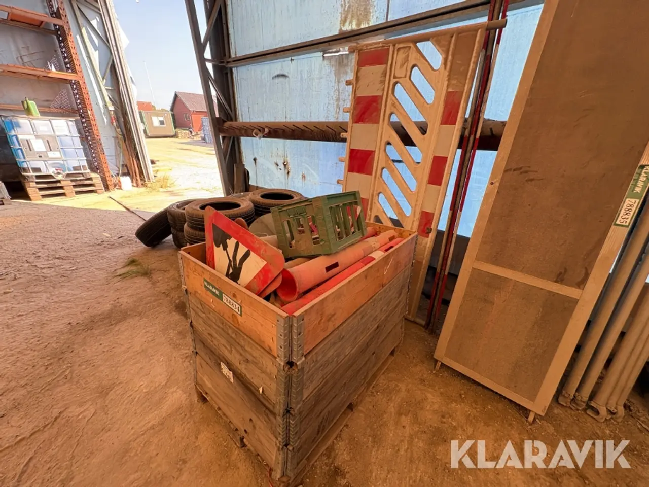Billede 1 - Soldater, kegler og skilte - 1 palle
