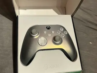 Xbox controller .