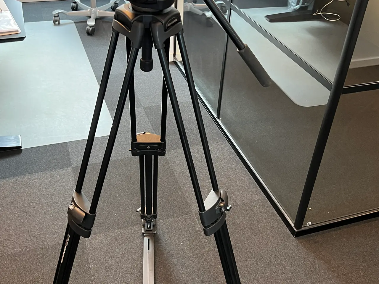 Billede 1 - Manfrotto 525MVB videostativ med 501HDV videohoved