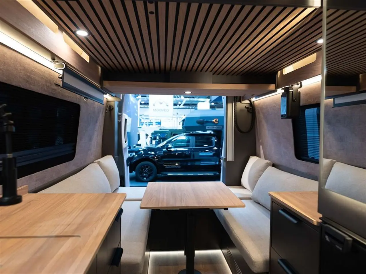 Billede 53 - 2027 - Nomade Nation Space S STEALTH VAN MED LOUNGE I SKANDINAVISK DESIGN