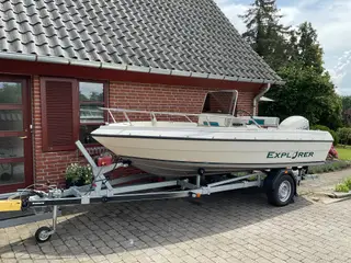 Campion Explore styrepult båd med 135 Hk Johnson 
