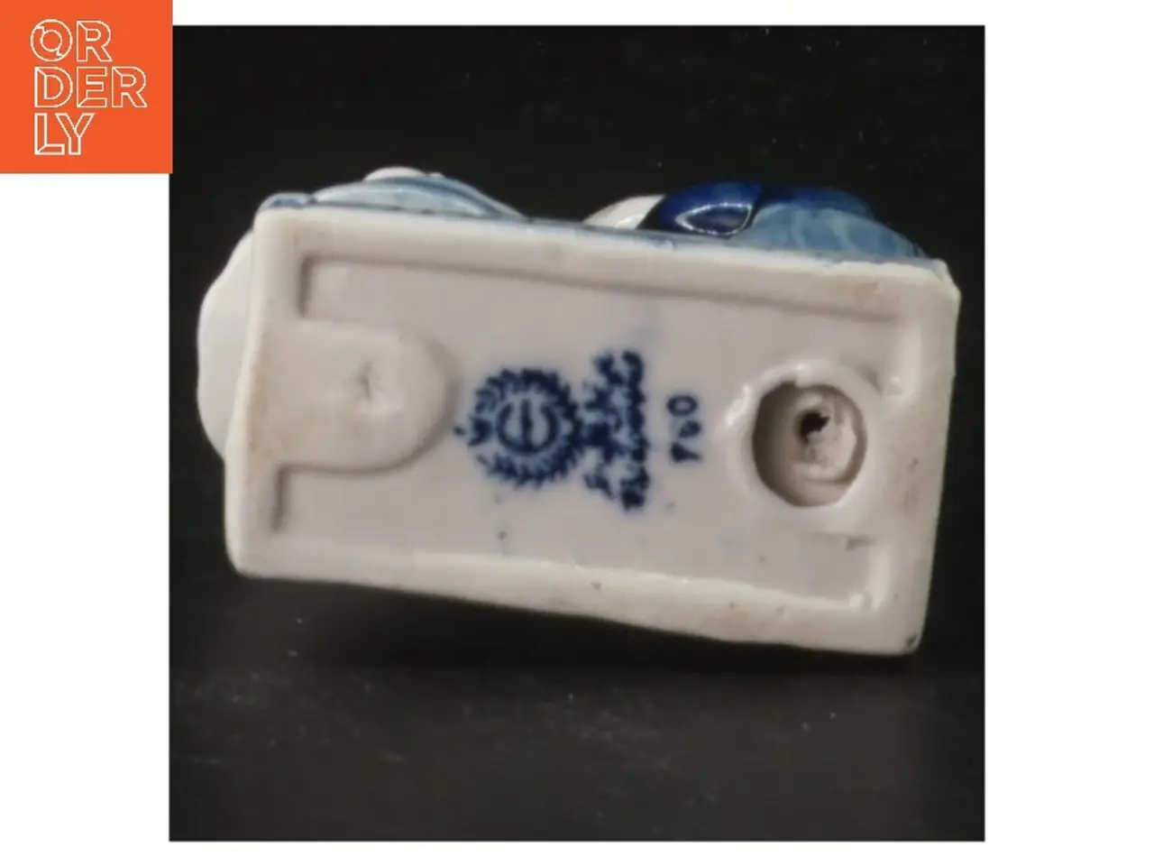 Billede 2 - Porcelænsfigur af kyssende hollandsk par (str. 9x6,5 cm)