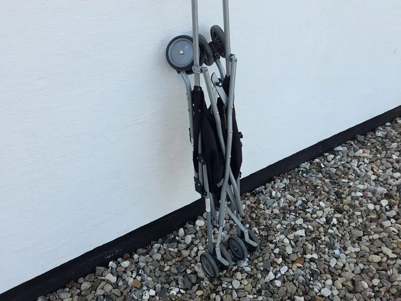 Billede 4 - Velholdt paraplyklapvogn fra BabySam