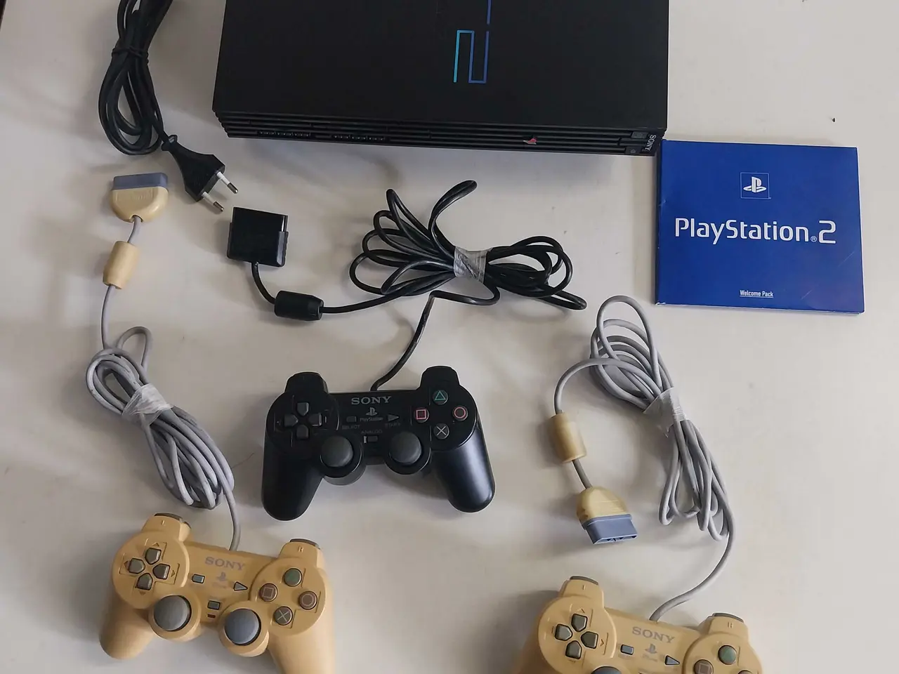 Billede 2 - Playstation 2 konsol og 3 controllere