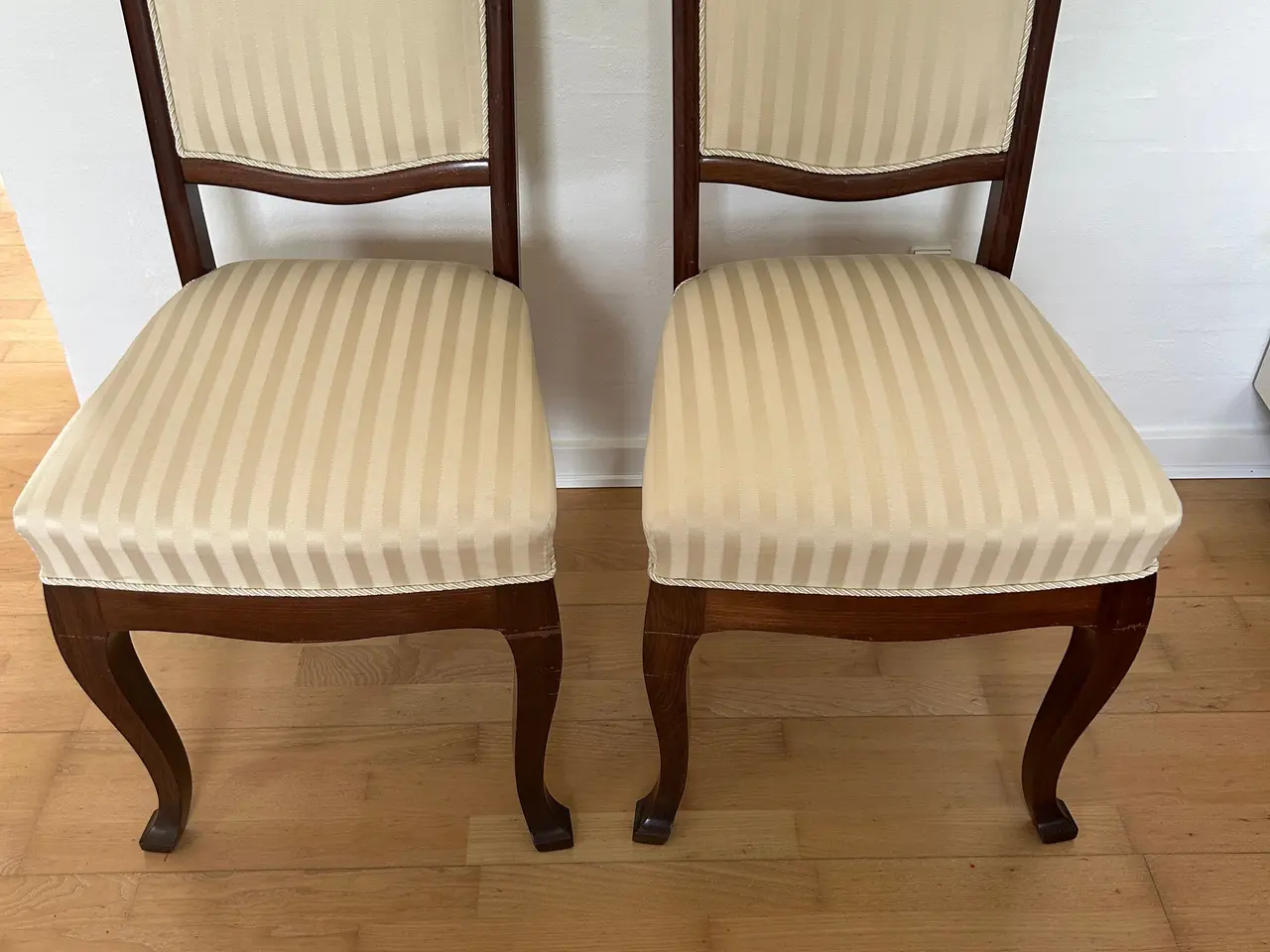 Billede 1 - 2 Elegante Salonstole med historie
