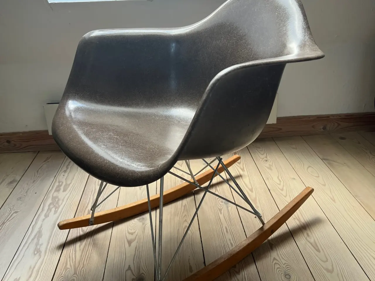 Billede 1 - Original Eames Gyngestol af glasfiber