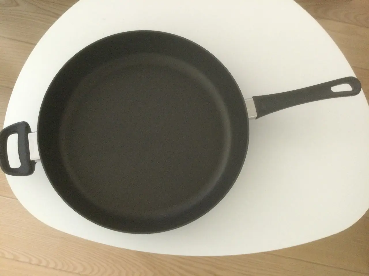 Billede 1 - Pande, Ny Scanpan 32 cm, ikke induktion 