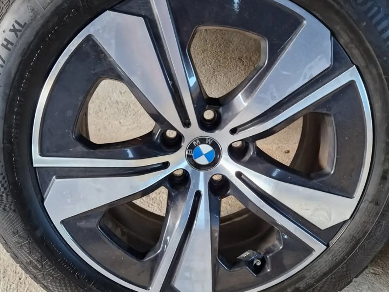 Billede 3 - Vinterdæk og fælge BMW I4 225/55 R17