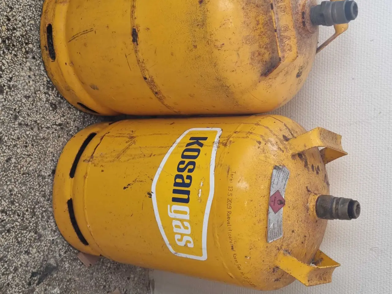 Billede 1 - 2 gasflasker jern 11 kg en lige åbnet den andel h