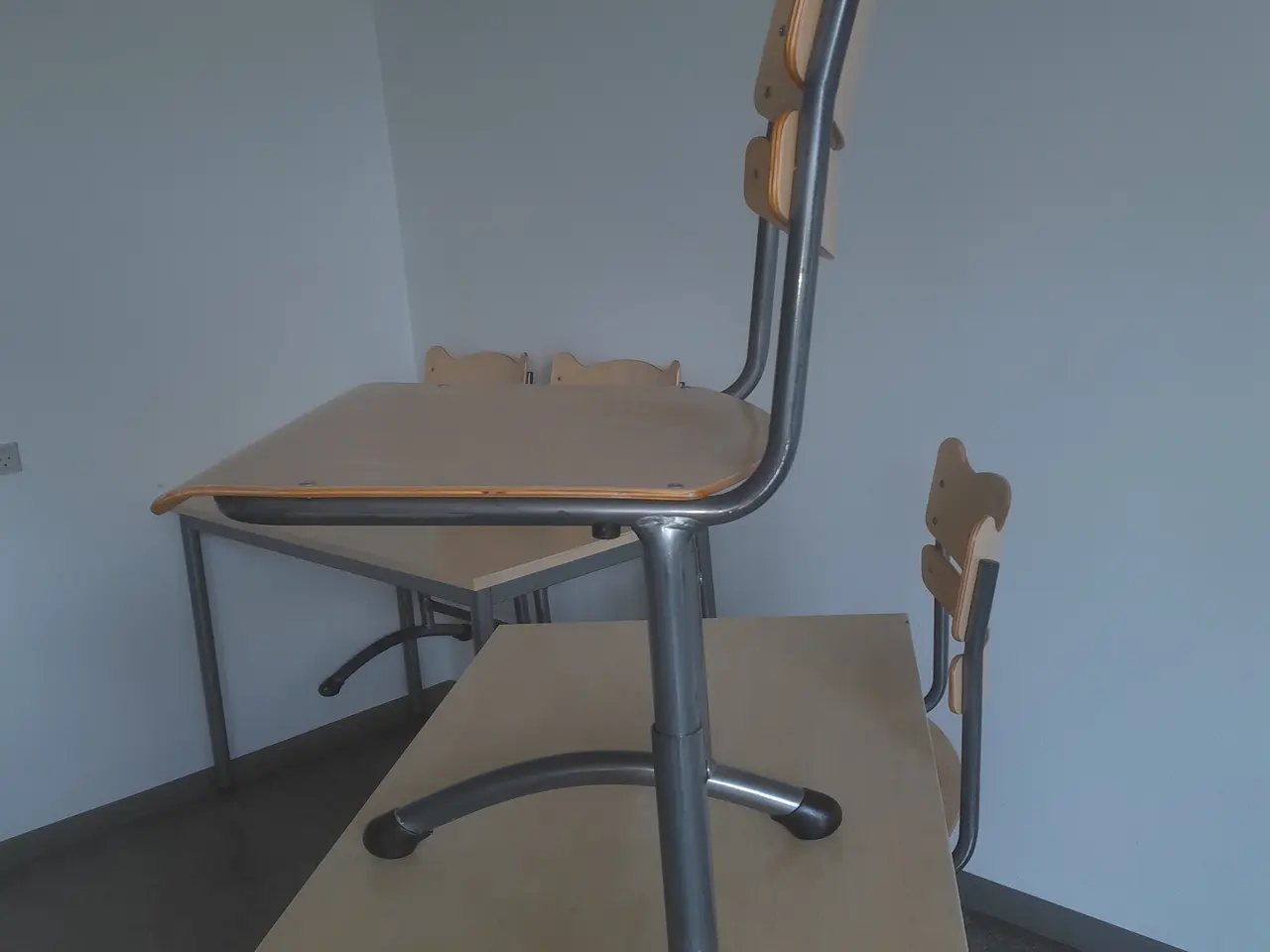 Billede 6 - Gratis Skoleborde og stole
