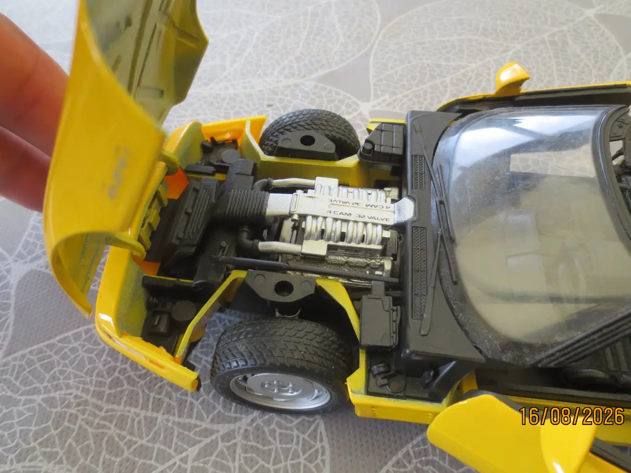 Billede 4 - 3 stk Modelbiler Corvette -Dogde - Bugatti