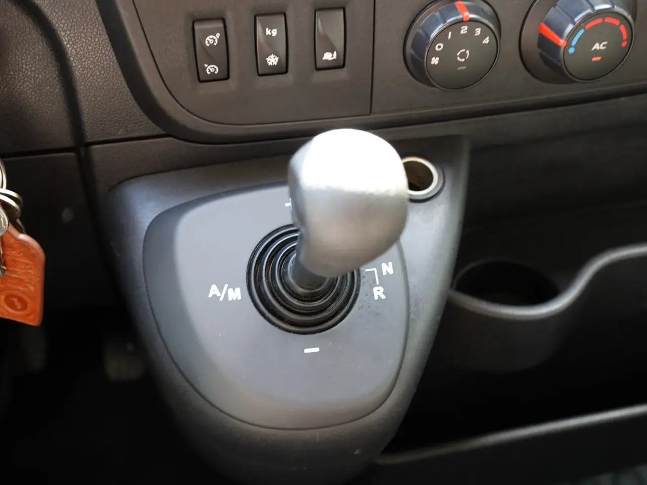 Billede 5 - Renault Master III T35 2,3 dCi 150 L3H3 Hestetransport aut.