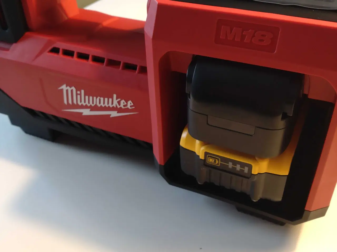 Billede 1 - Milwaukee >>> Dewalt