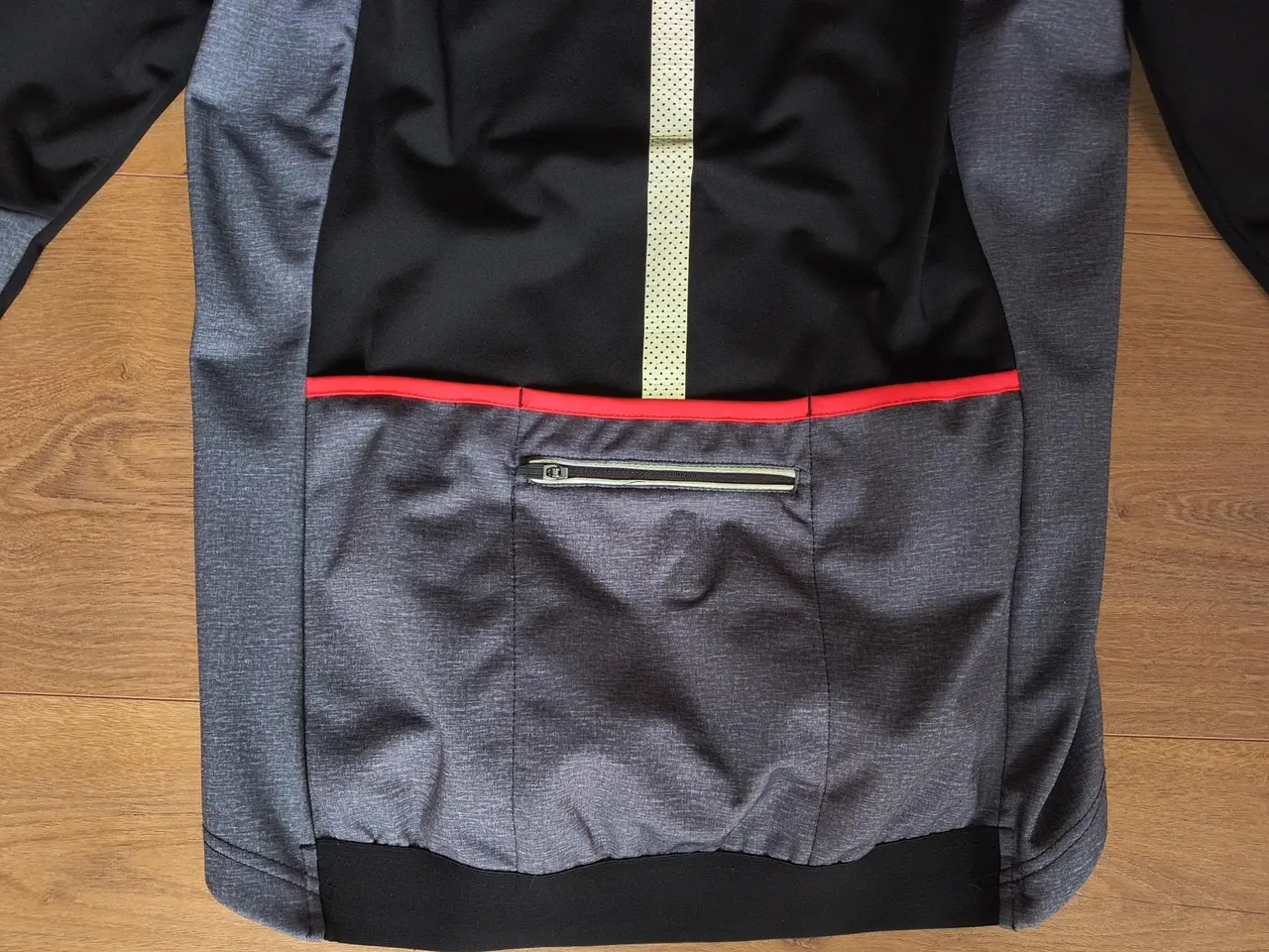 Billede 5 - DAME NEOPREN CYKEL JAKKE, STR. 42, SOM NY
