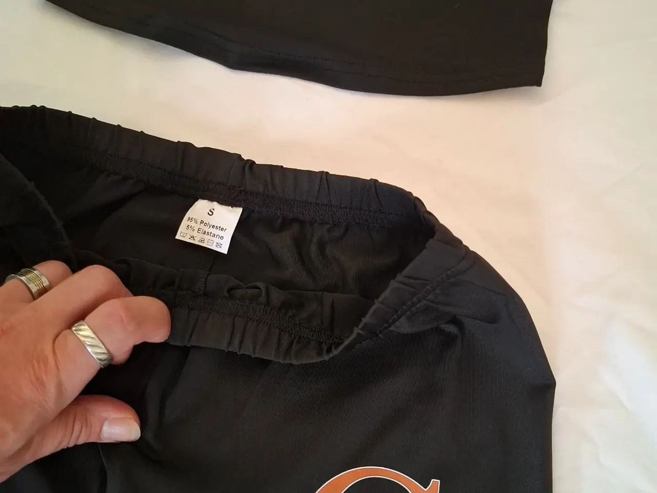 Billede 1 - Fejlkøb af Calvin Klein leggins/top sæt, sælges