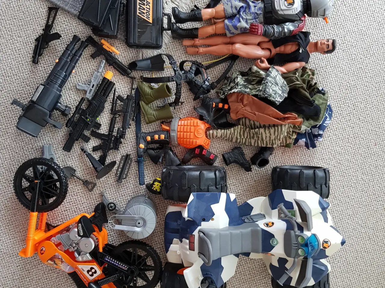 Billede 1 - Action figurer + tilbehør