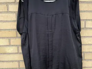 NEDSAT Sort Asos top med meget kort ærme, str. 46